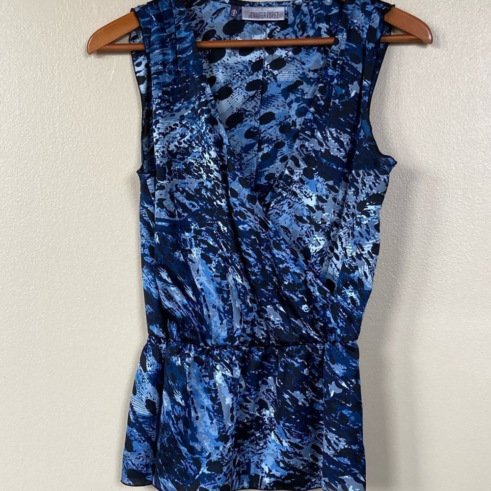 Jennifer Lopez Shades of Blue Sleeveless Top Size Small